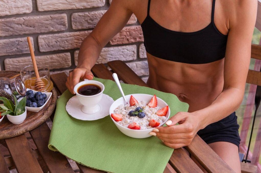 Здрав појадок со контрола на калории за слабеење